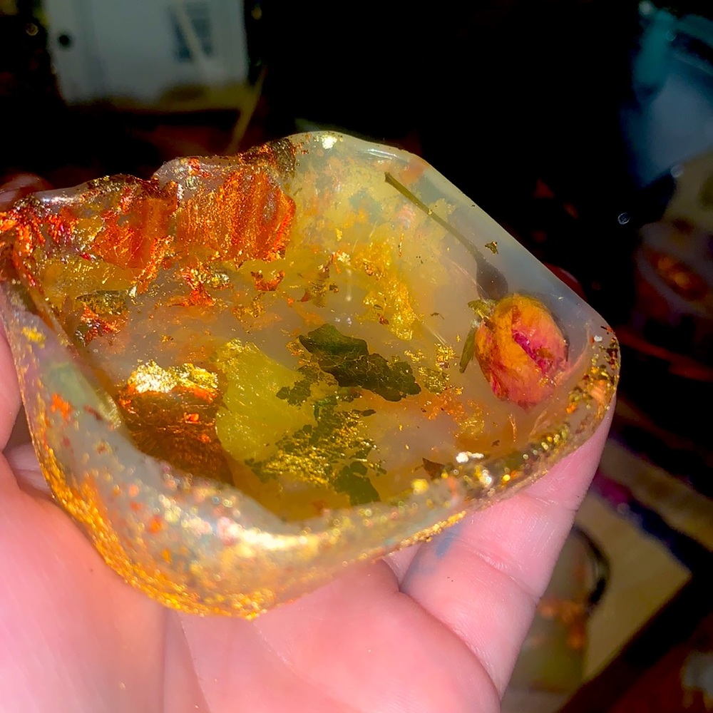 Gold Rose Bud Ring Holder